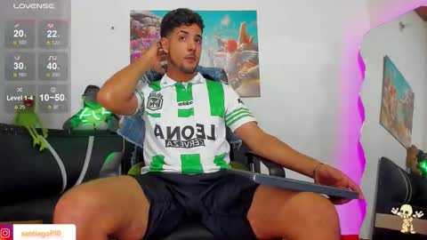 i am Alex online show from November 8, 2025, 4:01 am