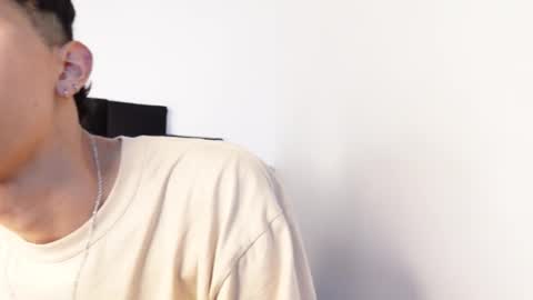 alex_mark_ online show from October 1, 2025, 7:42 pm