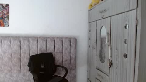 alex online show from April 5, 2026, 8:39 pm