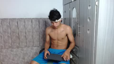 Snapshot of alex_martin47 chatting on May 5, 2026, 10:40 pm alex online show from May 5, 2026, 10:40 pm