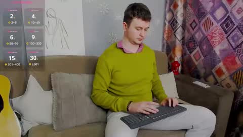 Snapshot of alex_onelove chatting on February 12, 2025, 9:42 am Alex online show from February 12, 2025, 9:42 am