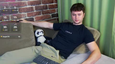 Snapshot of alex_onelove chatting on October 17, 2025, 7:11 am Alex online show from October 17, 2025, 7:11 am