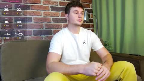 Snapshot of alex_onelove chatting on October 29, 2025, 10:17 am Alex online show from October 29, 2025, 10:17 am