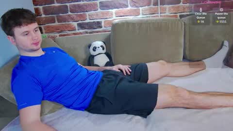 Alex online show from December 3, 2025, 7:38 am