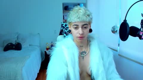 Snapshot of alex_poett chatting on February 11, 2026, 10:26 pm Residente0xxx online show from February 11, 2026, 10:26 pm