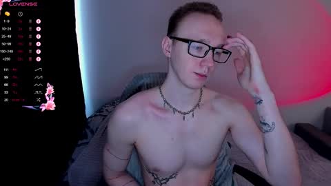 alex_silent online show from November 13, 2025, 8:13 am