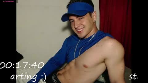 Snapshot of alex_smith0 chatting on February 6, 2025, 2:11 am online show from February 6, 2025, 2:11 am