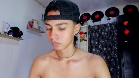 Alex online show from November 15, 2025, 2:13 pm