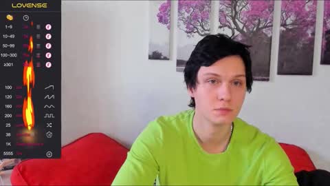 Alex WandHot online show from November 24, 2025, 5:07 am