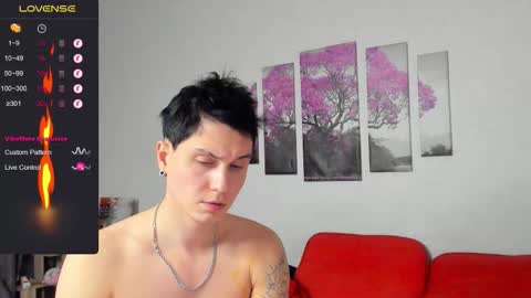 Alex WandHot online show from December 20, 2025, 9:27 am