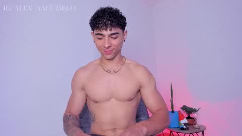 Snapshot of alex_zt chatting on November 1, 2025, 7:05 pm x online show from November 1, 2025, 7:05 pm