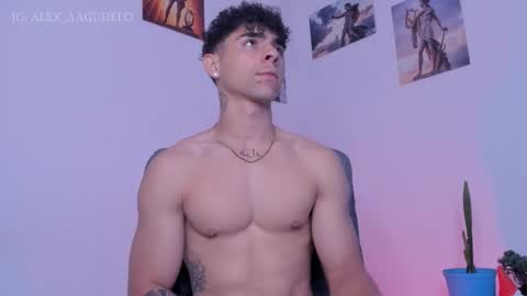 Snapshot of alex_zt chatting on December 1, 2025, 2:00 pm x online show from December 1, 2025, 2:00 pm