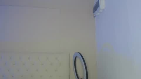 Snapshot of alexa__11 chatting on June 24, 2026, 12:59 pm alexa__11 online show from June 24, 2026, 12:59 pm