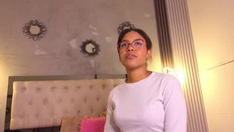 alexa andherson online show from September 20, 2025, 7:15 pm