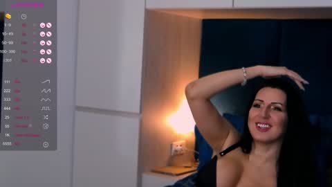 Snapshot of alexa_clarks chatting on January 10, 2025, 8:37 pm Alexa online show from January 10, 2025, 8:37 pm