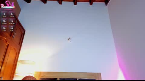 alexa_cortes23 online show from October 30, 2025, 11:11 am