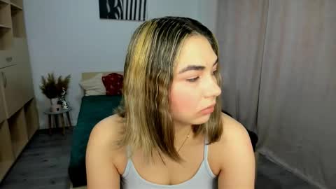 Snapshot of alexa_dolly chatting on January 9, 2026, 7:11 am Alexa online show from January 9, 2026, 7:11 am