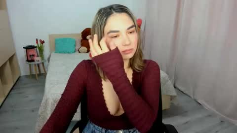 Snapshot of alexa_dolly chatting on February 17, 2026, 7:38 am Alexa online show from February 17, 2026, 7:38 am