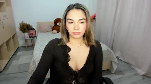 Snapshot of alexa_dolly chatting on March 2, 2026, 5:30 am Alexa online show from March 2, 2026, 5:30 am