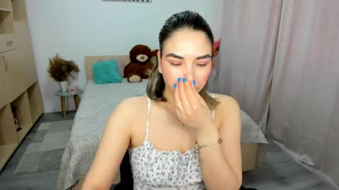 Snapshot of alexa_dolly chatting on April 3, 2026, 6:11 am Alexa online show from April 3, 2026, 6:11 am