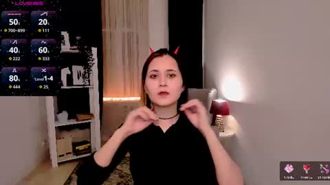 Snapshot of alexa_lexi chatting on June 17, 2026, 11:23 am alexa_lexi online show from June 17, 2026, 11:23 am