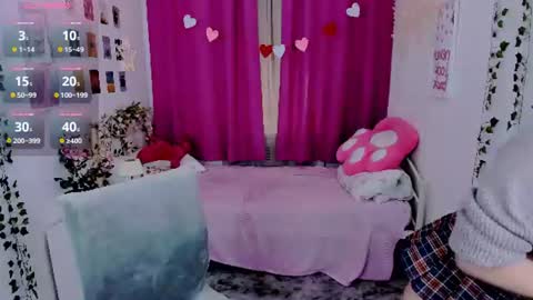 Snapshot of alexa_lexi chatting on July 7, 2026, 10:52 am alexa_lexi online show from July 7, 2026, 10:52 am