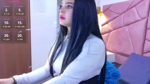 Snapshot of alexa_muz chatting on August 6, 2026, 1:35 pm Alexandra online show from August 6, 2026, 1:35 pm