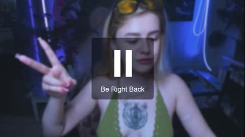 alexa_pirs online show from October 8, 2025, 6:49 pm