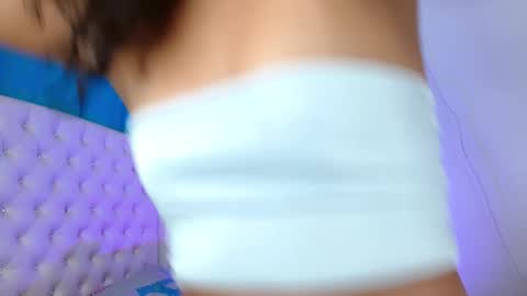   online show from November 6, 2025, 8:10 pm