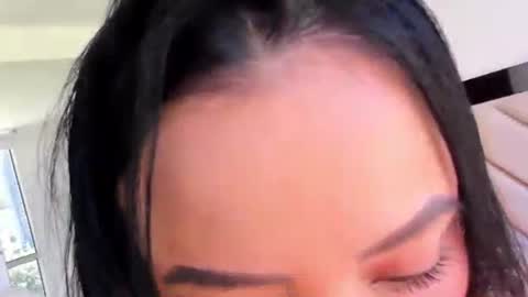 alexa_tobar online show from May 9, 2026, 5:40 pm