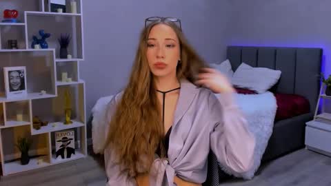 AlexaHarmon online show from November 21, 2025, 6:45 am