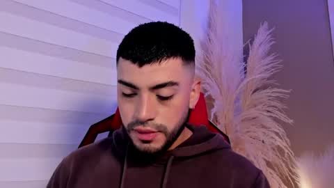 Snapshot of alexander_diiaz chatting on May 4, 2026, 2:02 pm Alexander Diaz online show from May 4, 2026, 2:02 pm