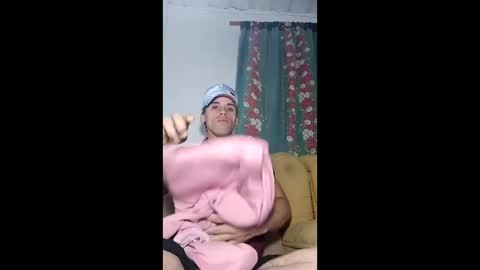 alexander_golden online show from December 4, 2025, 2:54 am