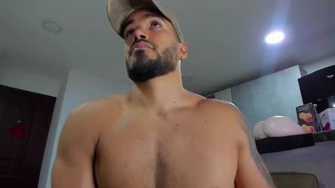 Snapshot of alexander_martines chatting on January 8, 2025, 2:25 am Onlyfansalexmartinezwb Instagram alexwbmartinez Twitter martinezcb937 online show from January 8, 2025, 2:25 am