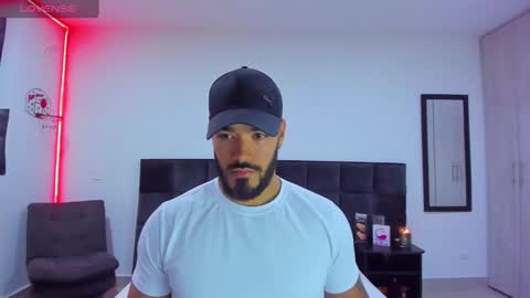 Snapshot of alexander_martines chatting on February 18, 2025, 1:10 am Onlyfansalexmartinezwb Instagram alexwbmartinez Twitter martinezcb937 online show from February 18, 2025, 1:10 am