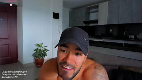 Snapshot of alexander_martines chatting on September 22, 2025, 9:06 pm Onlyfansalexmartinezwb Instagram alexwbmartinez Twitter martinezcb937 online show from September 22, 2025, 9:06 pm