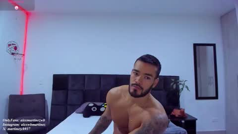 Snapshot of alexander_martines chatting on October 8, 2025, 11:13 pm Onlyfansalexmartinezwb Instagram alexwbmartinez Twitter martinezcb937 online show from October 8, 2025, 11:13 pm