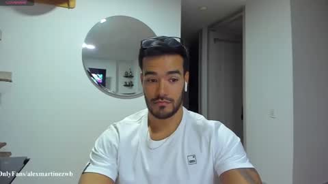 Snapshot of alexander_martines chatting on July 19, 2026, 12:36 am Onlyfansalexmartinezwb Instagram alexwbmartinez Twitter martinezcb937 online show from July 19, 2026, 12:36 am