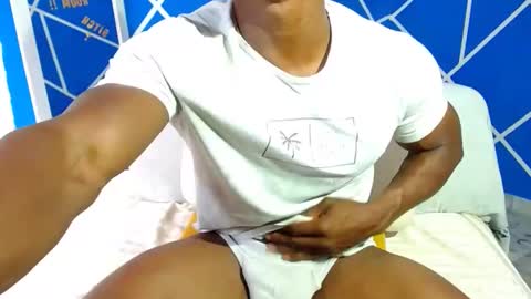 Snapshot of alexander_megan chatting on February 4, 2025, 7:33 pm alexander online show from February 4, 2025, 7:33 pm