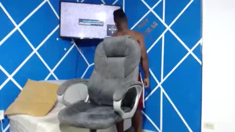 Snapshot of alexander_megan chatting on October 31, 2025, 10:27 am alexander online show from October 31, 2025, 10:27 am