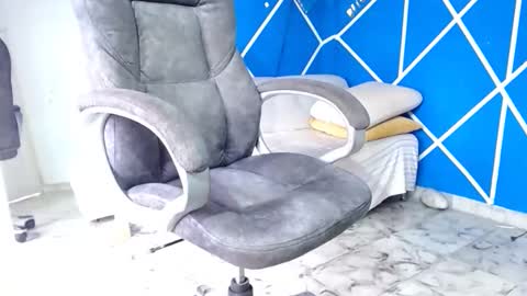 Snapshot of alexander_megan chatting on May 2, 2026, 2:22 pm alexander online show from May 2, 2026, 2:22 pm
