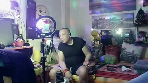 Snapshot of alexanderpatras chatting on January 31, 2025, 10:31 pm Alexander online show from January 31, 2025, 10:31 pm