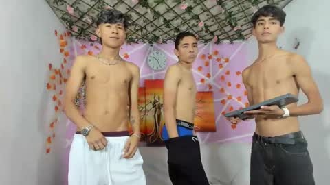 Snapshot of alexandluke1 chatting on February 24, 2025, 3:33 am chicos hot online show from February 24, 2025, 3:33 am