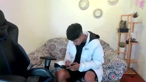 Snapshot of alexandluke1 chatting on September 9, 2025, 2:27 pm chicos hot online show from September 9, 2025, 2:27 pm