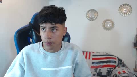 Snapshot of alexandluke1 chatting on October 23, 2025, 1:43 pm chicos hot online show from October 23, 2025, 1:43 pm