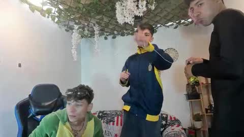 Snapshot of alexandluke1 chatting on October 28, 2025, 2:53 pm chicos hot online show from October 28, 2025, 2:53 pm