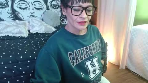 Snapshot of alexandra_jonas chatting on May 17, 2026, 2:57 pm alexandra_jonas online show from May 17, 2026, 2:57 pm