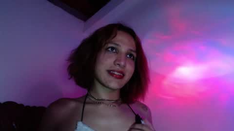 Snapshot of alexandra_lorens chatting on December 5, 2024, 9:50 pm geo online show from December 5, 2024, 9:50 pm