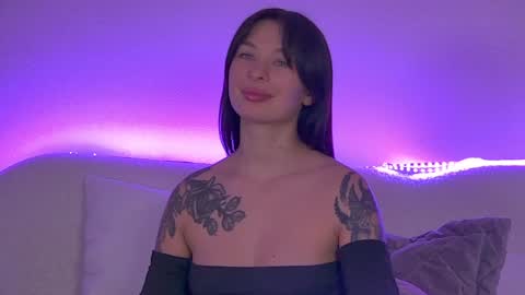 AlexandraBloom online show from February 9, 2025, 1:22 am