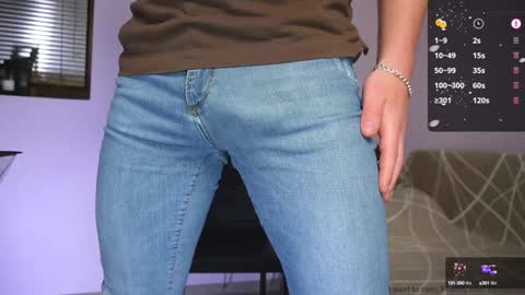 Snapshot of alexandrblatenn chatting on December 28, 2024, 4:19 am alexandrblatenn online show from December 28, 2024, 4:19 am